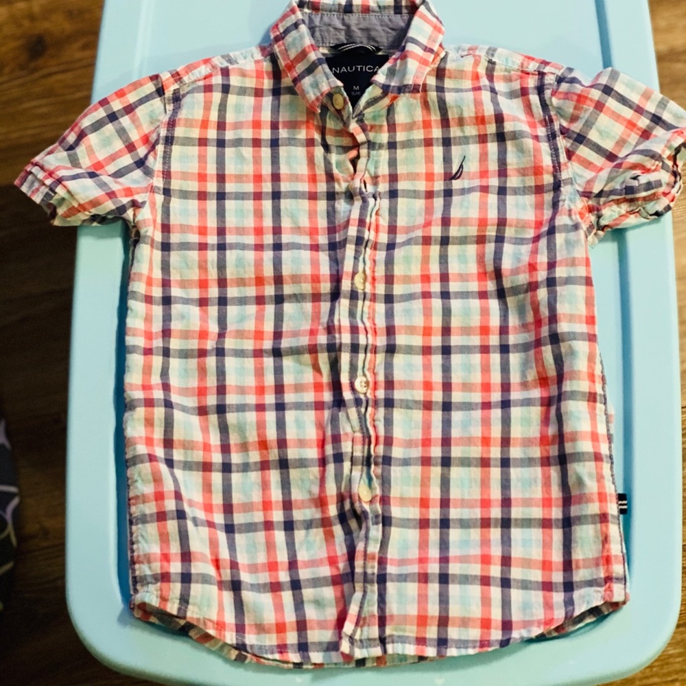 Boys size 7 Nautica Button Down
